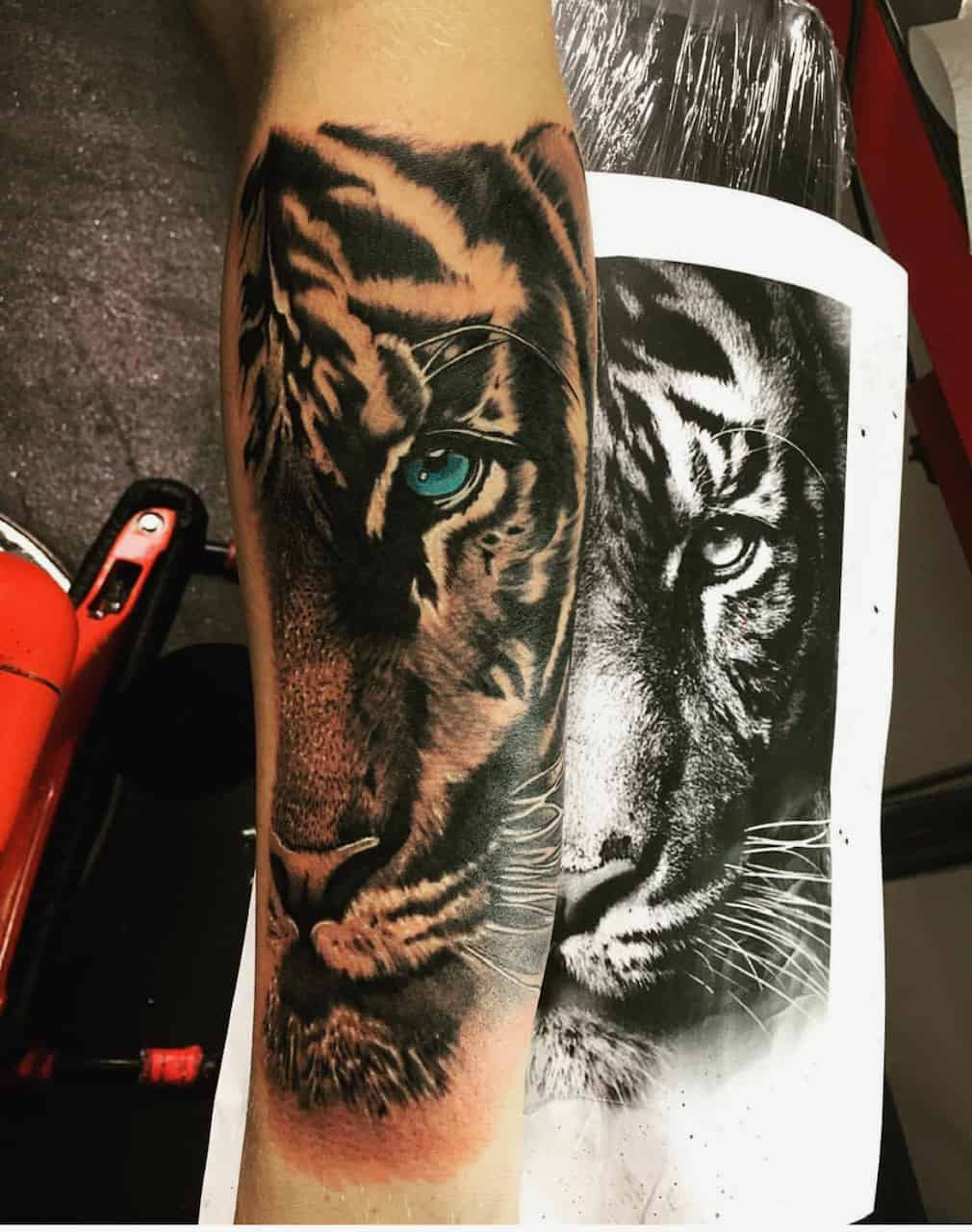 Tatto Sleeve Black Tiger